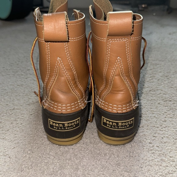 L.L. Bean Women’s 8” duck boots w/ UGG shearling insoles - Picture 3 of 7